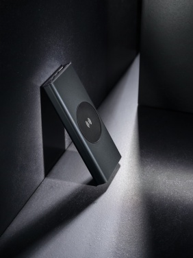 Logotrade Firmengeschenke das Foto: Terra 10.000mAh 18W Powerbank aus RCS  Alu, 10W Wireless