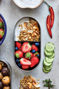 Logotrade Werbegeschenke das Foto: Black+Blum Stainless Steel Double Bento Box