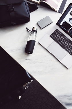 Logo trade promotional giveaway photo of: VINGA Lean Glass Water Bottle