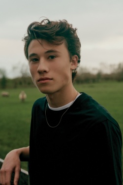 Logo trade corporate gifts image of: Iqoniq Sierra lightweight recycled cotton t-shirt