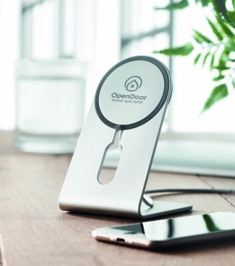 Logotrade promotional gift picture of: Portable magnetic charger 15W