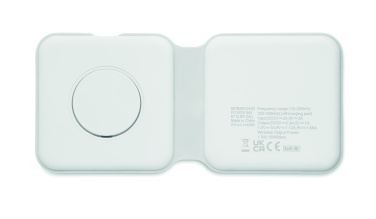 Logo trade promotional items picture of: 2 in 1 foldable charger 15W