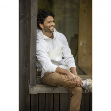 Logotrade ärikingituse foto: Sayani meeste poollukuga anorakist kapuutsiga kampsun