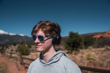 Logo trade reklaamkingitused foto: RCS taaskasutatud plastist Elite Kokkupandavad juhtmevabad kõrvaklapid