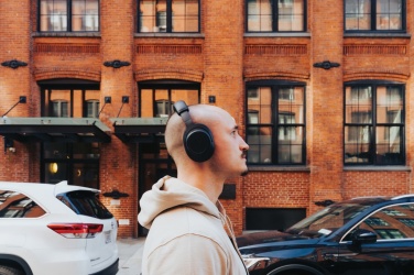 Logo trade ärikingid foto: Irvine RCS taaskasutatud ja parandatavad ANC juhtmevabad kõrvaklapid
