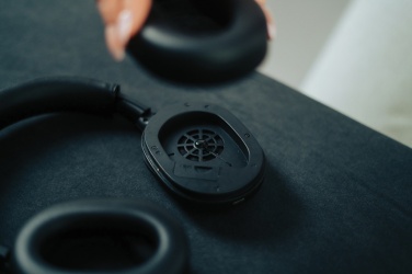 Logo trade ärikingitused foto: Irvine RCS taaskasutatud ja parandatavad ANC juhtmevabad kõrvaklapid