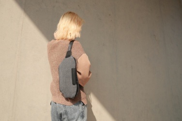 Logo trade reklaamkingituse pilt: Õlakott Urban Bumbag