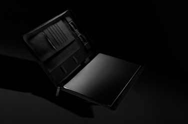 Logotrade reklaamkingituse foto: Tõmblukuga Swiss Peak Heritage RCS rPU A4 portfell