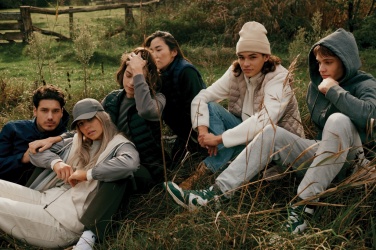 Logo trade firmakingitused foto: Iqoniq Meru naiste taaskasutatud polüestrist vest