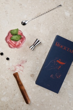 Logotrade ärikingituse foto: VINGA kokteilitarvikute komplekt