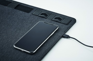 Logo trade reklaamkingituse pilt: RPET hiiremati laadija 15W