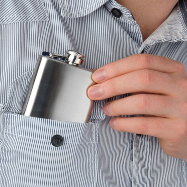 Logo trade ärikingid foto: Roostevabast terasest puusakolb FRESNO 104 ml