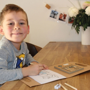 Logotrade ärikingitused pilt: Laste värvimisraamat värviliste pliiatsitega FORIO