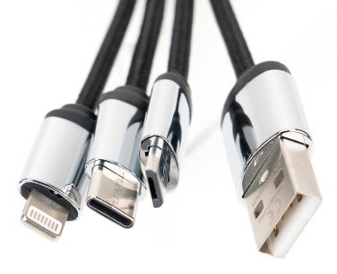 Logo trade firmakingi pilt: 4-ühes kaabel puidust korpuses helendava logoga