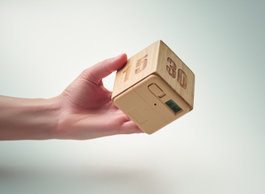 Logo trade firmakingituse pilt: Bambusest taimer CURT