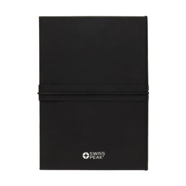 Logotrade reklaamtoote foto: Swiss Peak RCS luksuslik kinkekomplekt veepudeliga