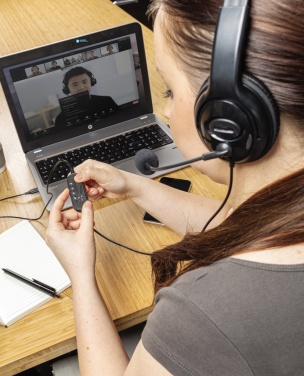 Logo trade mainoslahjat tuotekuva: Työheadset johdolla