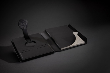 Logotrade liikelahja mainoslahja kuva: Swiss Peak RCS rePU vihko 2-in-1 langattomalla laturilla