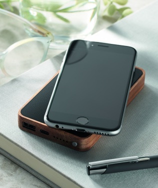 Logotrade mainoslahja tuotekuva: 4000 mAh varavirtalähde