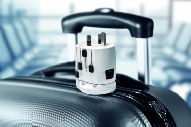 Logo trade liikelahjat mainoslahjat kuva: Matka-adapteri