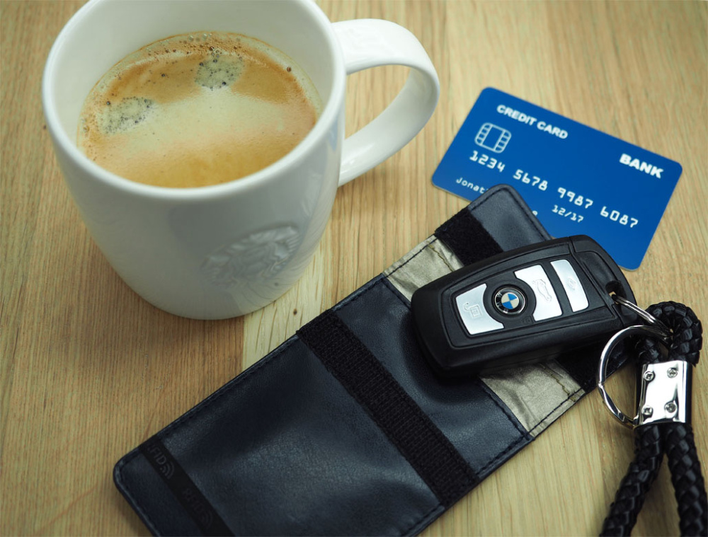 Logo trade mainostuotet tuotekuva: Radioaallot blokkaava avainkotelo 1222119