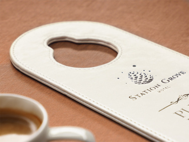 Logo trade mainoslahjat ja liikelahjat kuva: Hotellin oviripustin 1111119