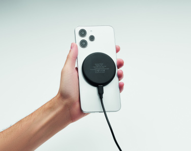 Logo trade mainoslahjat ja liikelahjat kuva: 3 in 1 langaton laturi 15W