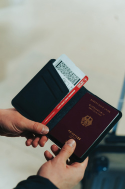 Logotrade liikelahja mainoslahja kuva: Trackmate RCS polyester passikotelo