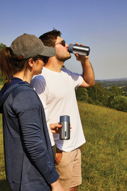 Logotrade mainoslahja ja liikelahja kuva: Musta+Blum-eristetty matkamuki ruostumatonta terästä