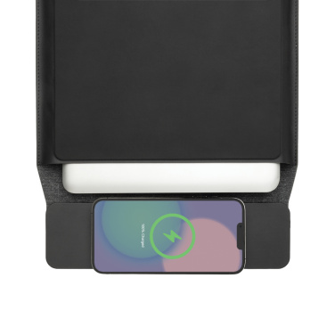 Logotrade liikelahjat mainoslahjat tuotekuva: Swiss Peak 15W kannettavan tietokoneen suojus 14-15.6”