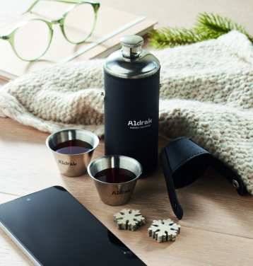 Logotrade mainoslahja ja liikelahja kuva: Taskumatti shottikupeilla