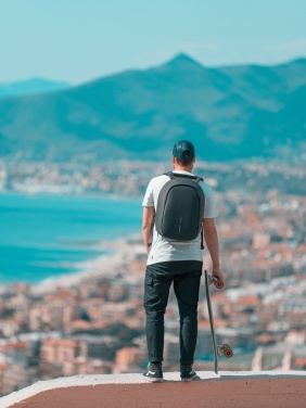 Логотрейд pекламные подарки картинка: Bobby Hero Small, рюкзак с защитой от кражи