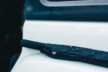 Лого трейд pекламные cувениры фото: Swiss Peak Aware™ Ультралегкий ручной зонт из алюминия 25 дюймов