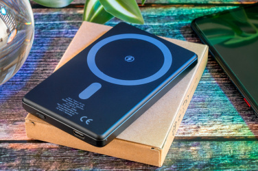 Лого трейд pекламные подарки фото: Power bank 5 000 мАч ДОНЕЦК