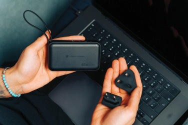 Логотрейд бизнес-подарки картинка: Urban Vitamin Eureka гибридный GANcharger 10000 мАч внешний аккумулятор 65 Вт