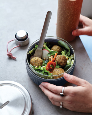 Logotrade kampanjprodukter bild: Black+Blum Lunchskål i glas 750 ml